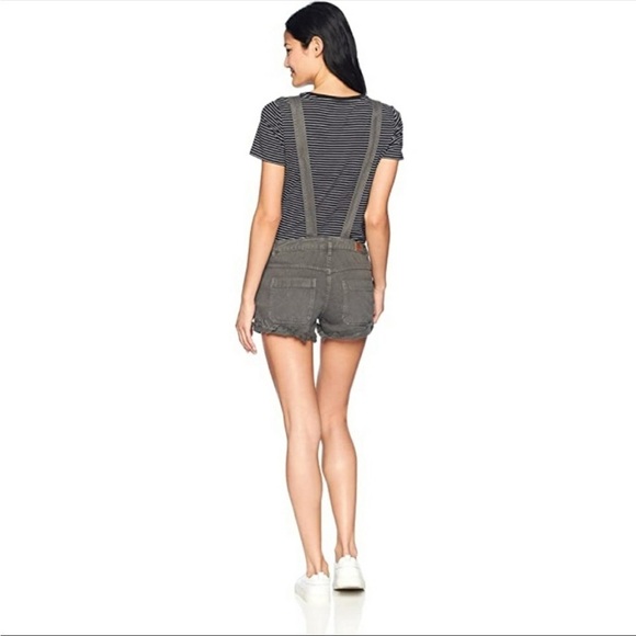 O’Neill Gray Mathilda Denim Short Raw Hem Overalls Size 1 (juniors) - Picture 2 of 12
